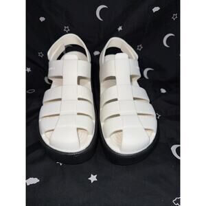CROCS PLATFORM Fisherman Sandals White Black Chunky Lug Sole Women’s 7 New